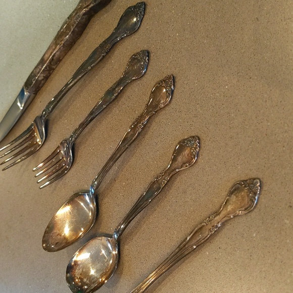 Vintage Community Silver-plate AFFECTION Flatware Silverware Setting of 6 - Picture 4 of 4